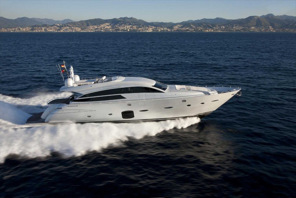 Pershing 92