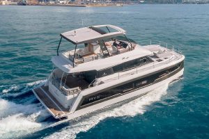 Fountaine Pajot Motor Yacht MY.5 motor yachts and catamarans for sale in India