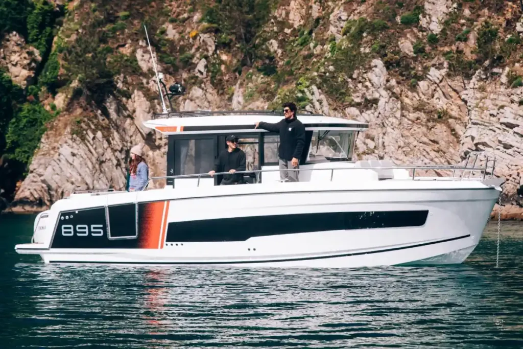 MERRY FISHER 895 Sport Yach For Sale In India