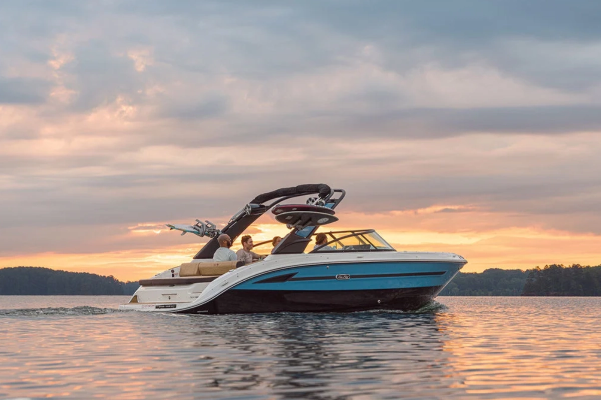 Sea Ray SDX 250 Surf Boat For Sale In India