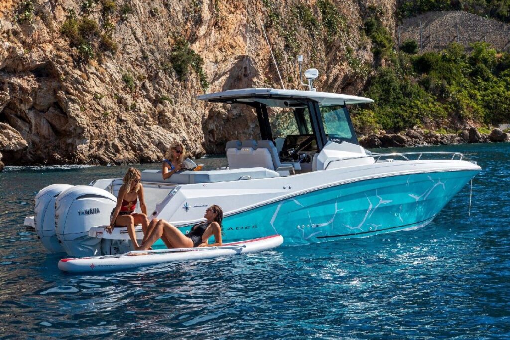 Leader 9.0 CC Series 2 Motor Yacht For Sale In India
