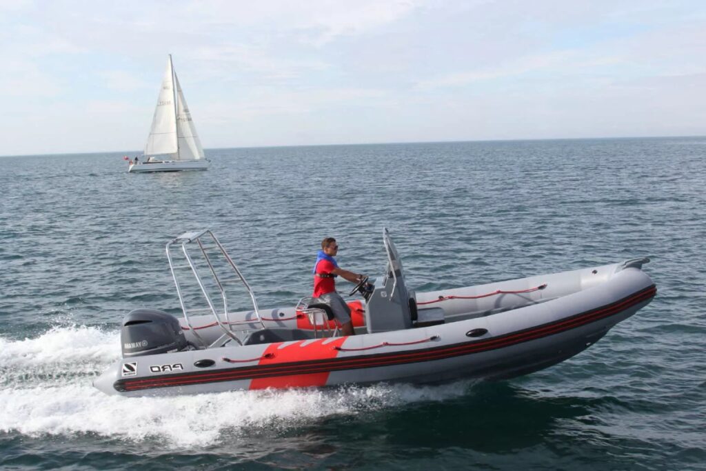 Zodiac-Pro-750 Boat For Sale In India