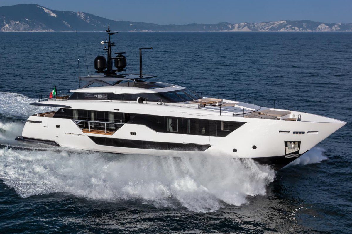 Custom Line 106 Yacht For Sale In India