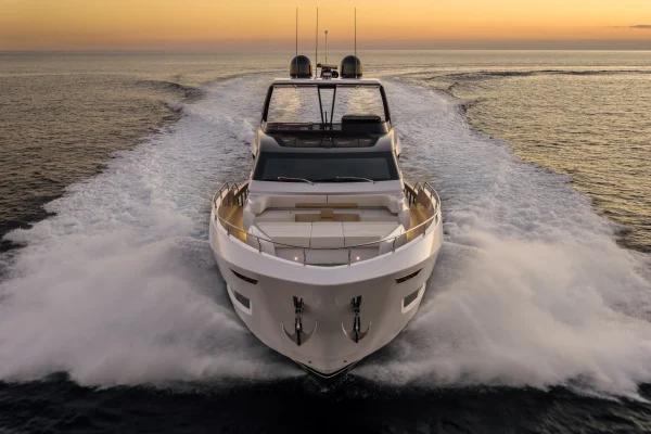 Ferretti Yacht 800 New Front View