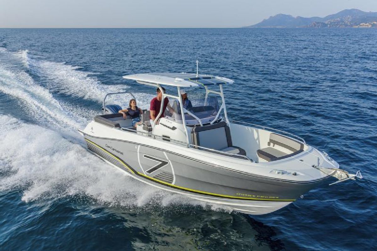 Jeanneau CAP CAMARAT 7.5 CC SERIE3 Motor Yacht For Sale In India