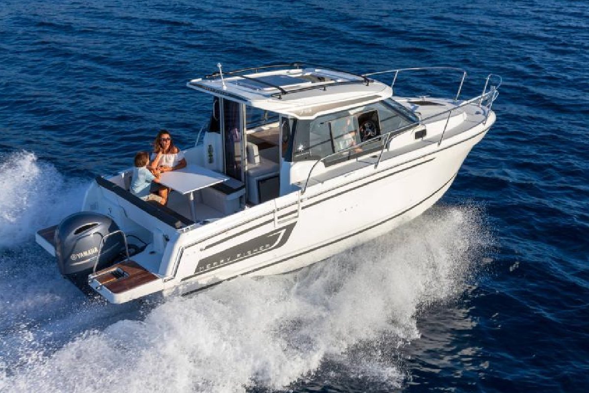 Jeanneau MERRY FISHER 795 SERIE2 Motor Yacht For Sale In India