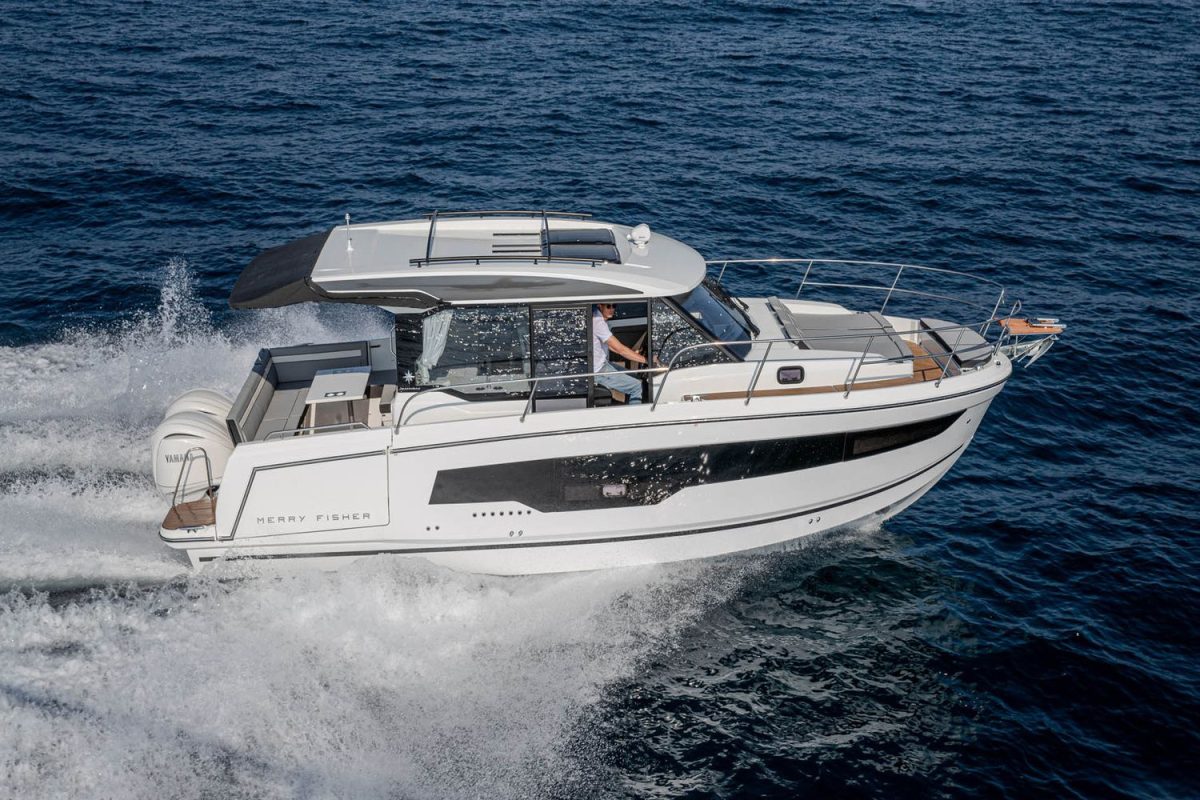 Jeanneau-Merry-Fisher-1095-Coupe-Serie2-Yacht-For-Sale-In-India-Featured-Image (1)