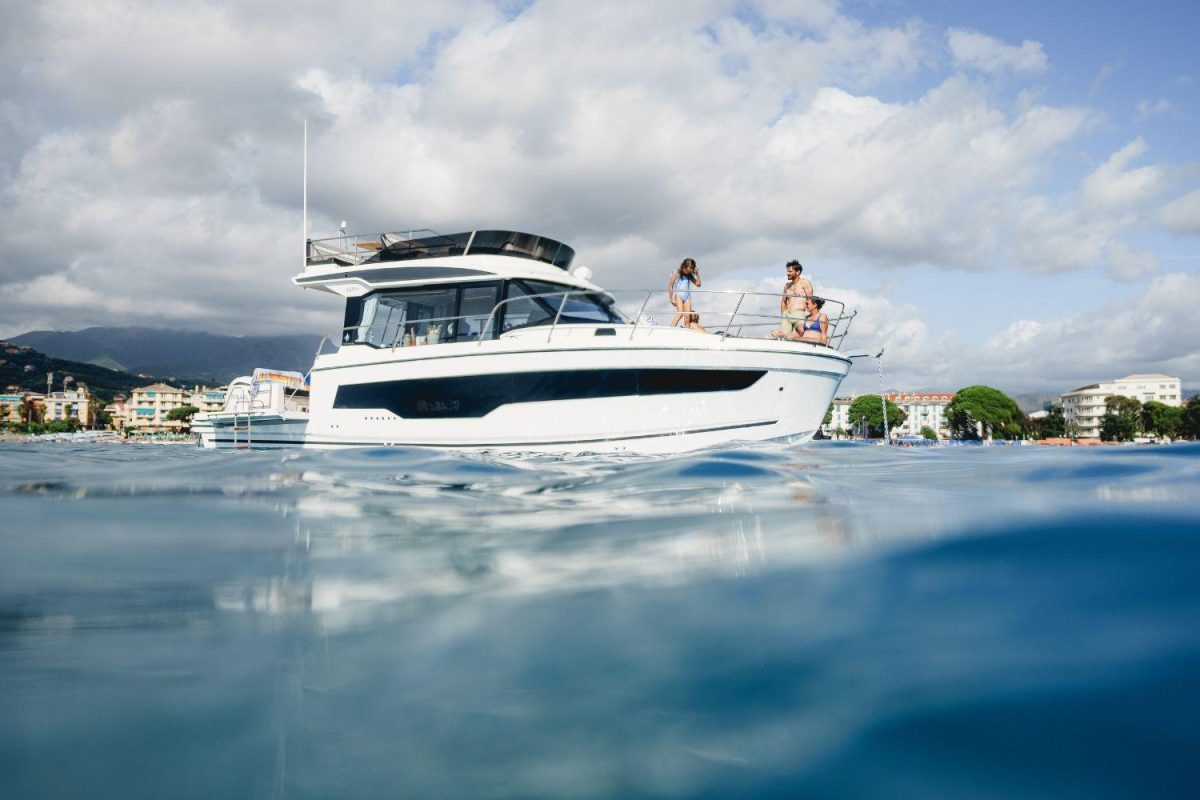 Jeanneau Weekender NC 1095 Fly Series 2 Boat For Sale In India Featured Image