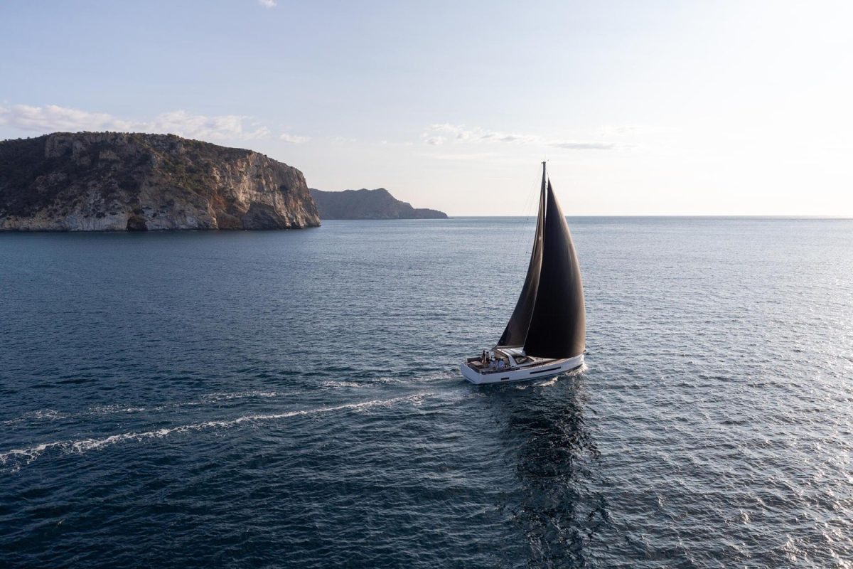 Jeanneau-Yachts-55-For-Sale-In-India-Featured-Image