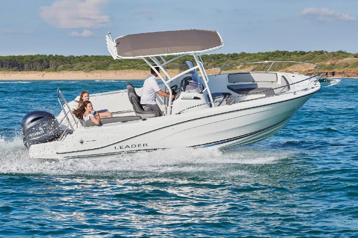 Leader 6.5 CC Motor Yacht For Sale In India