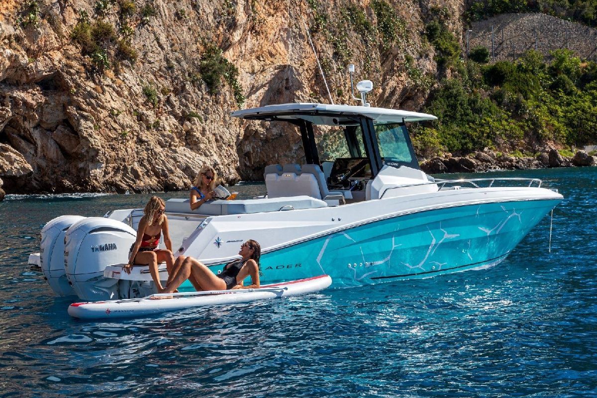 Leader 9.0 CC Series 2 Motor Yacht For Sale In India