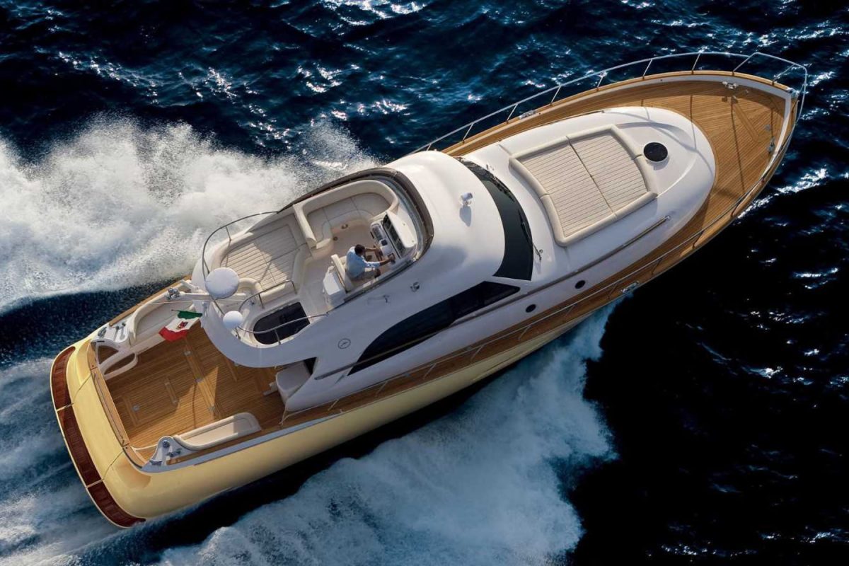 Mochi Craft Dolphin 54' Fly Yacht For Sale In India Featured Image (1)