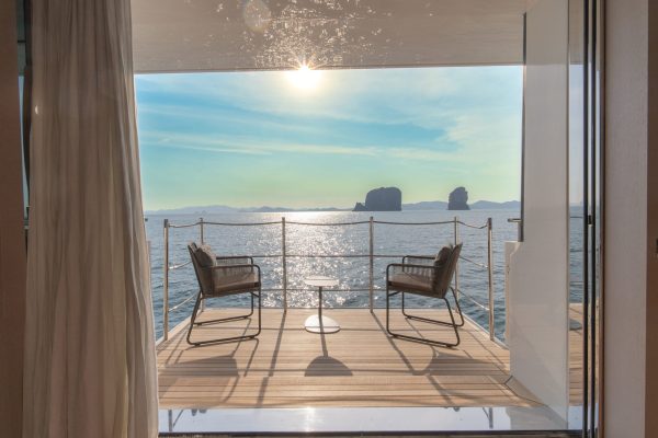 Octave Motor Yacht for Charter 4