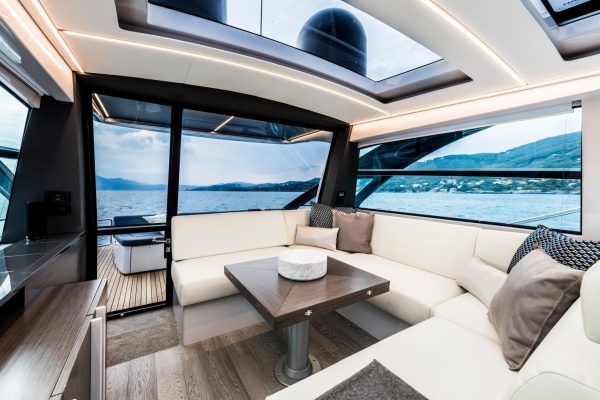 Pershing 5X Main Deck