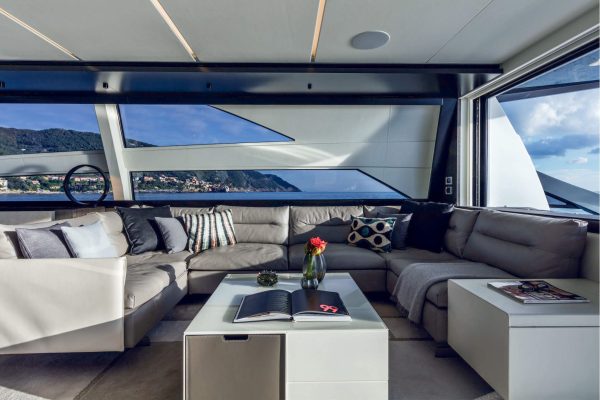 Pershing 9X Yacht For Sale In India Interior (4)