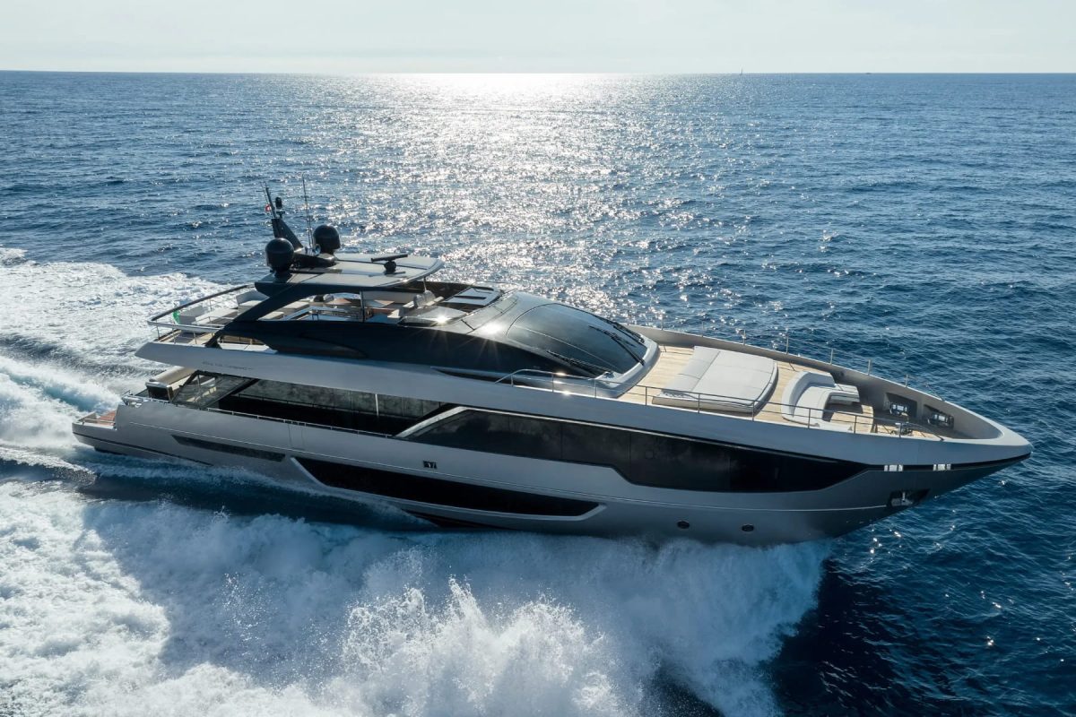 Riva 102' Corsaro Super Yacht For Sale In India Featured Image (1)