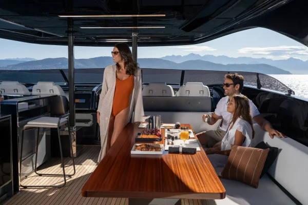 Riva 112' Dolcevita Super New Yacht For Sale In India Exterior 9