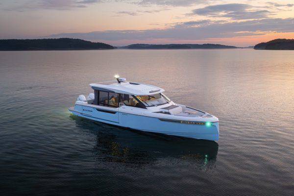 Saxdor 400 GTC Boat For Sale In India 12