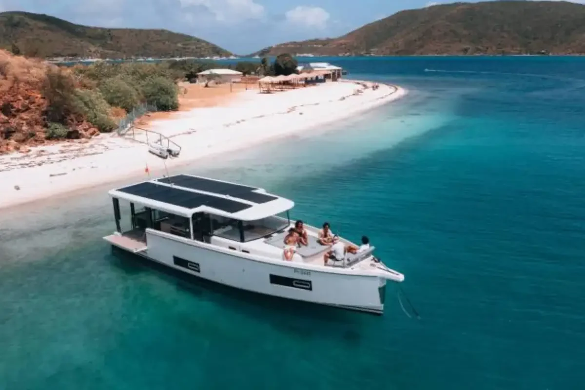 Sea Loft 480 Jeanneau Yacht For Sale In India