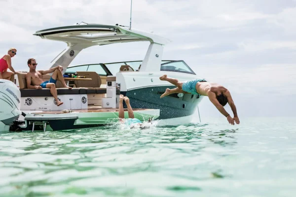 Searay SLX 400 Outboard Boat For Sale In India (2)