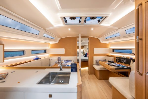 Sun Odyssey 415 Jeanneau Yacht  interior 2
